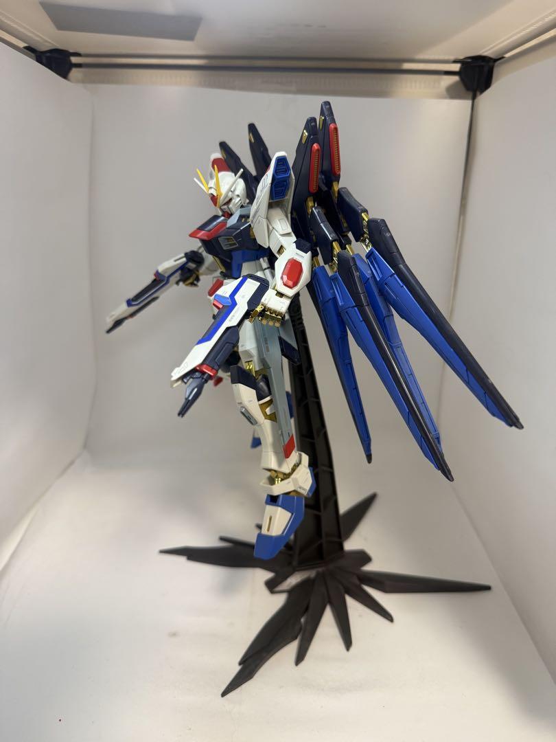 ストライクフリーダムガンダムMG フルバーストモード　ガンプラ