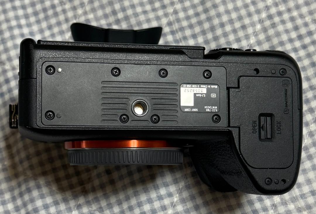 wan　新品級 SONY α7 IV ILCE-7M4 ボディ 付属品完