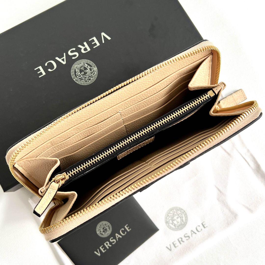 Versace☆Virtusラウンドジップ長財布 国内即発】VERSACE 長財布 ラウンドジップ VIRTUS 財布・小物