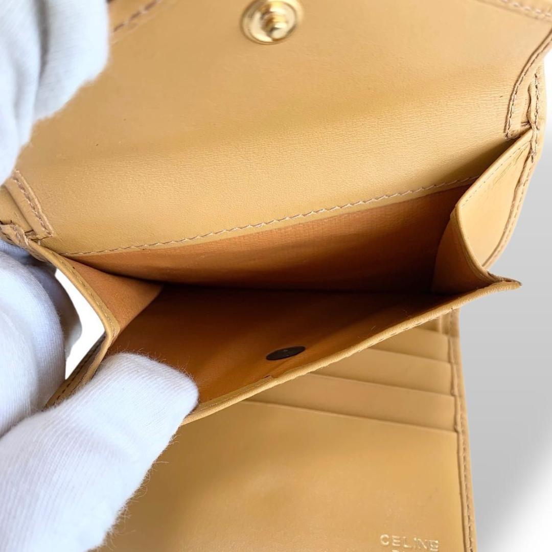 セリーヌ 二つ折り財布