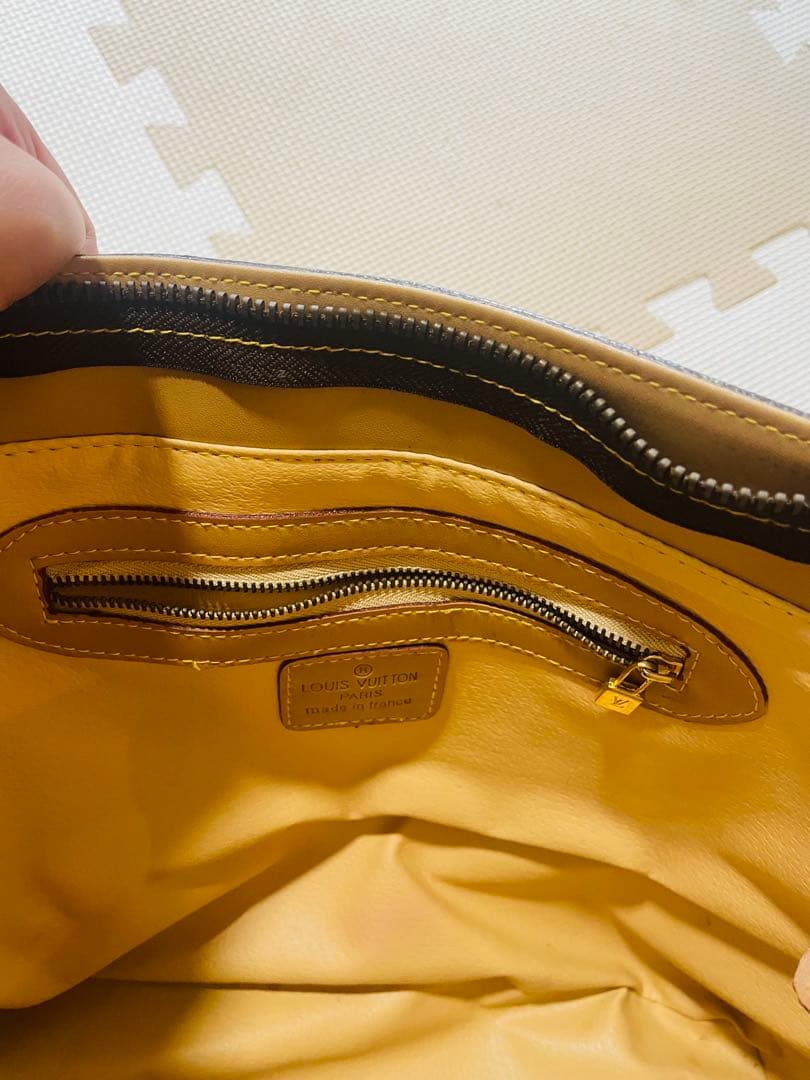 Louis Vuitton ダークブラウン トートバッグ Louis Vuitton ダークブラウン トートバッグ