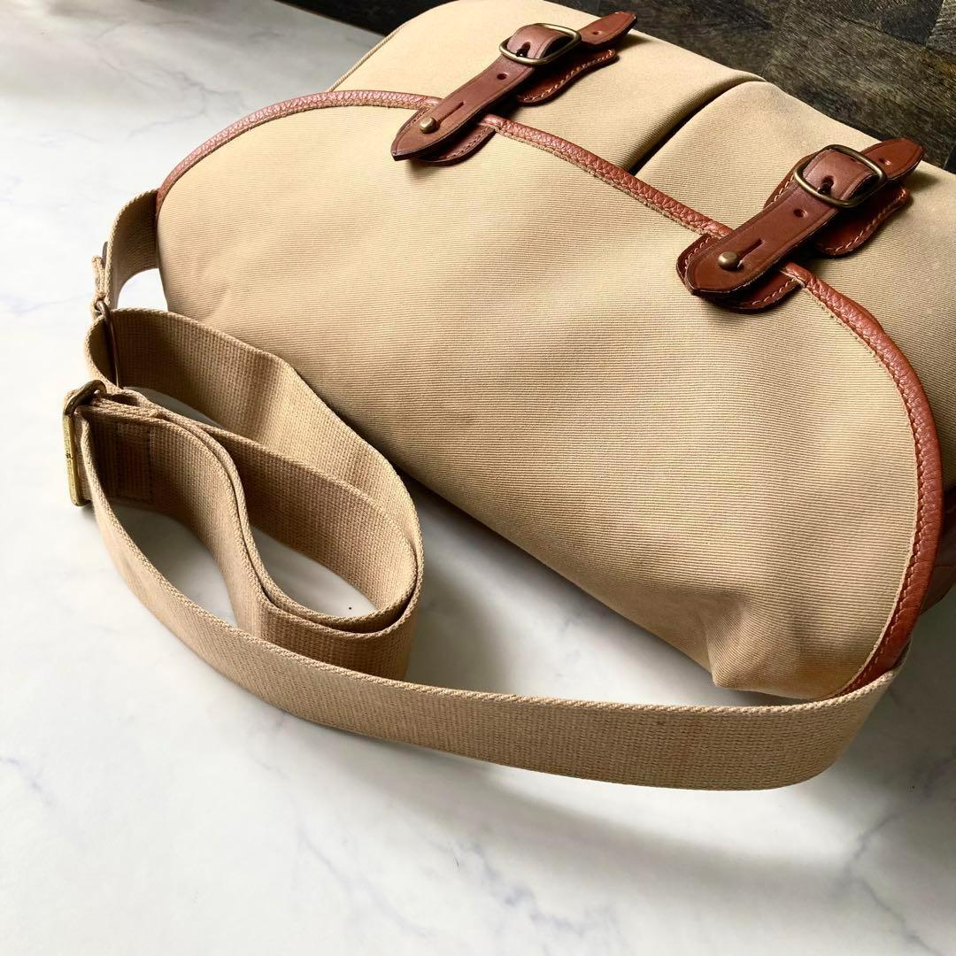 【美品】ブレディー ショルダーバッグ アリエル トラウト キャンバス ベージュ