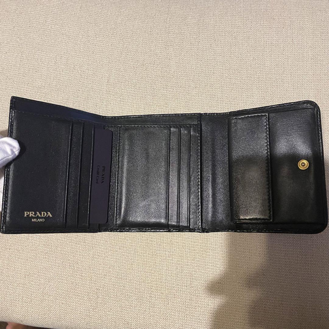 正規品 美品 プラダ 三つ折り 財布 サイフ サフィアーノ 箱付【S15128】 正規品 美品 プラダ 三つ折り 財布 サイフ サフィアーノ 箱付