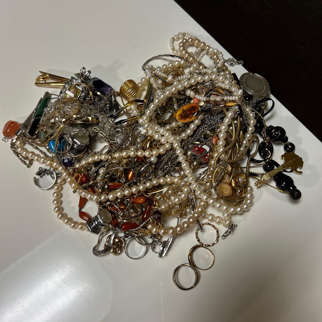 アクセサリーまとめ売り