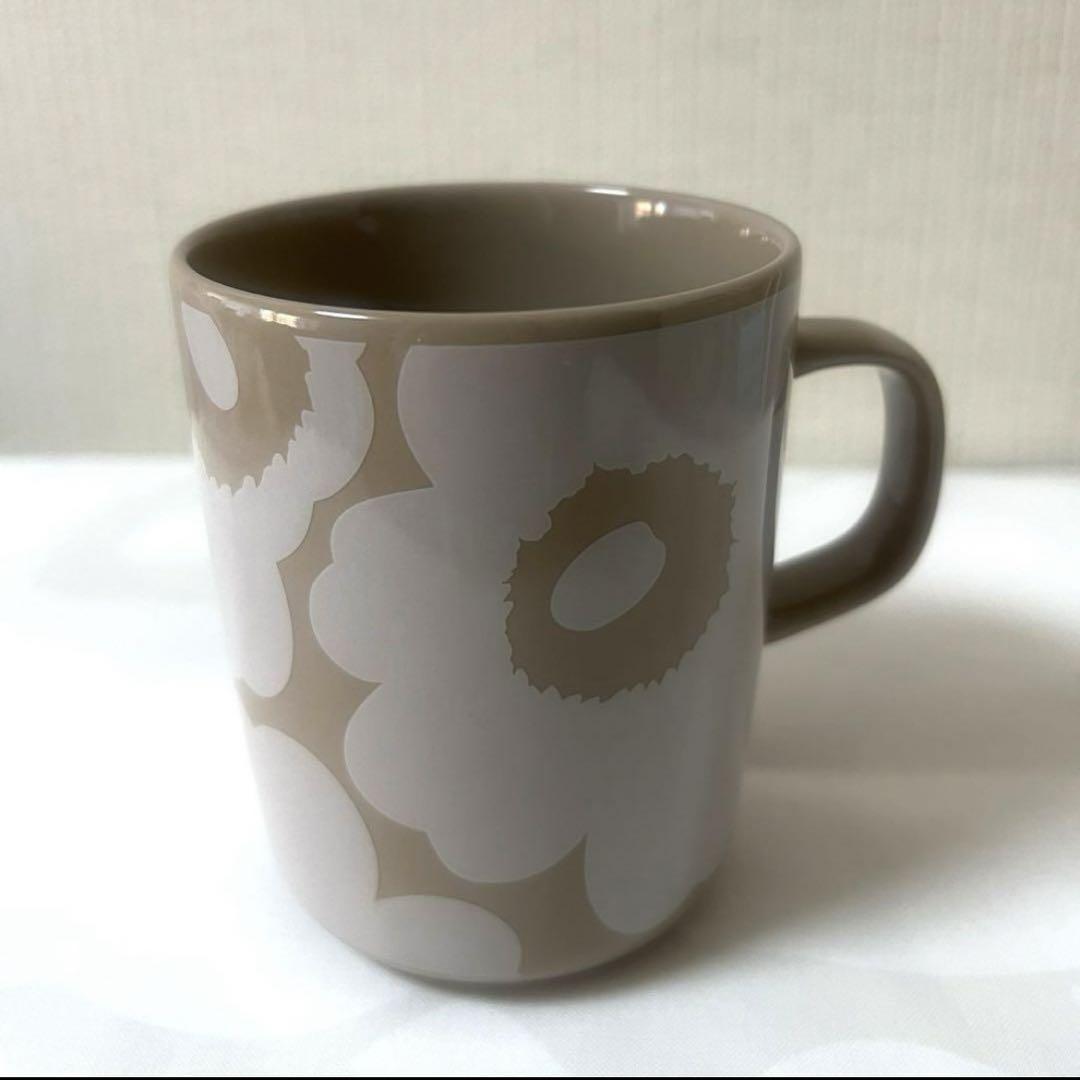 【marimekko】マリメッコ　ウニッコ　マグカップとプレートセット