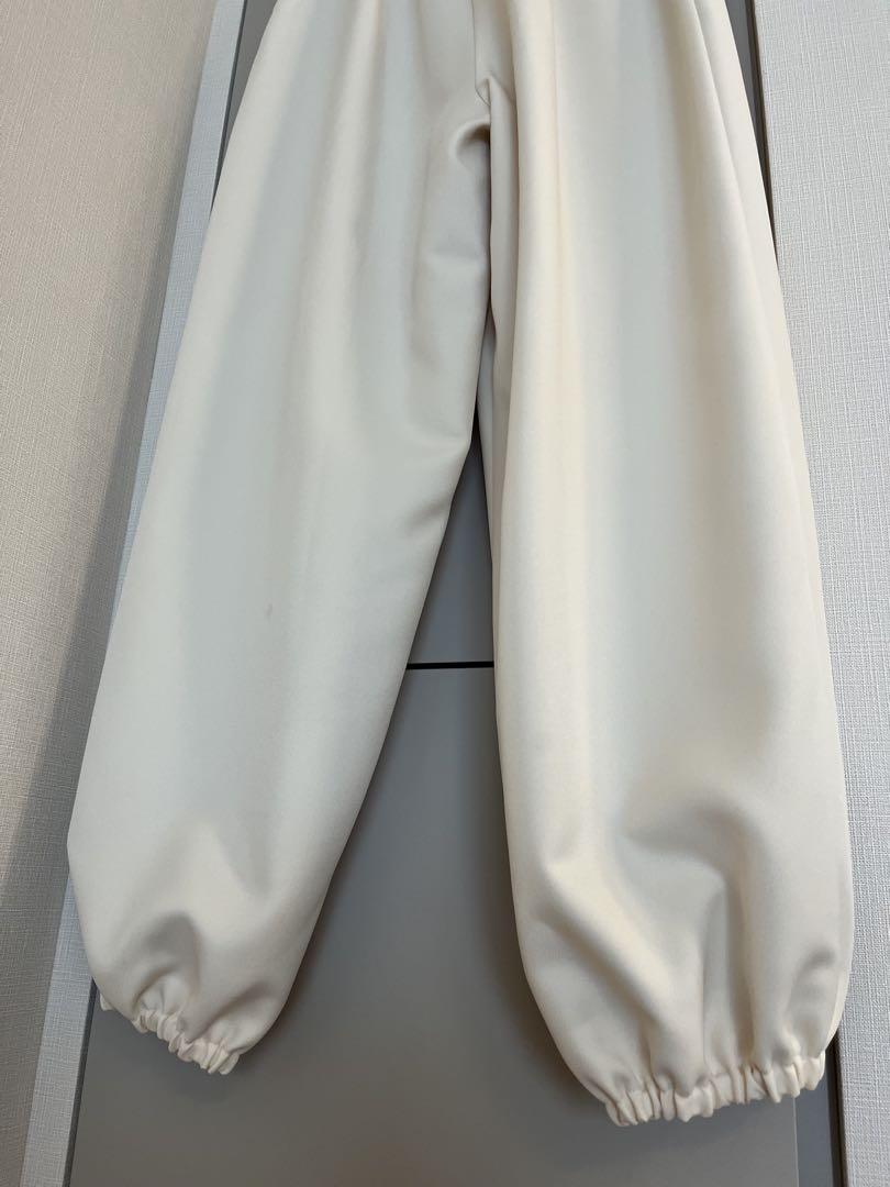 MEER WRAP BALLOON PANTS /CRM バルーンパンツ - メルカリ MEER WRAP BALLOON PANTS /CRM バルーンパンツ - メルカリ