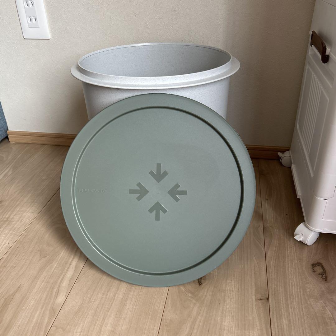 専用です！　　未使用品　タッパーウェア／スーパーキャニスター 14.5リットル
