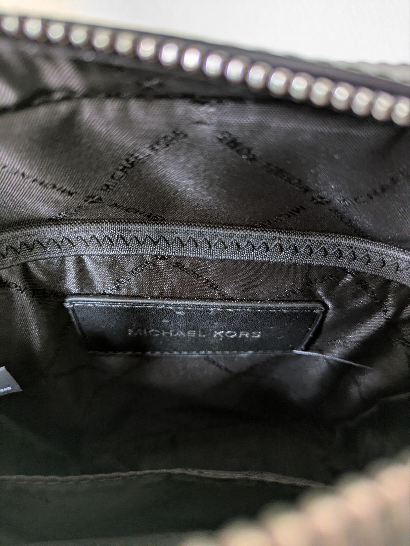 6月15日までの出品・マイケルコースショルダーバッグ