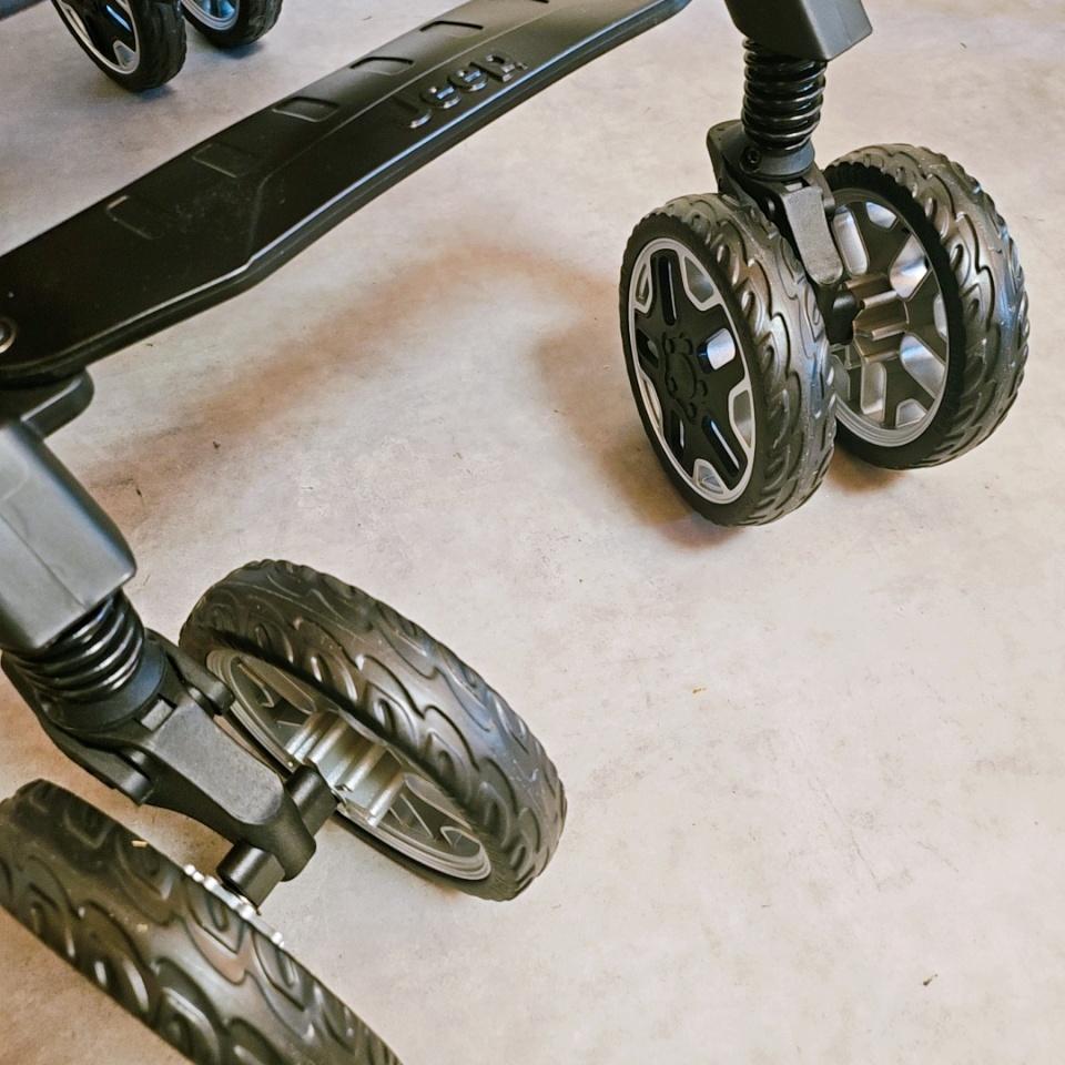 【極美品】2023年　ジープ　Jeep　ベビーカー　アドベンチャー　プラスBK