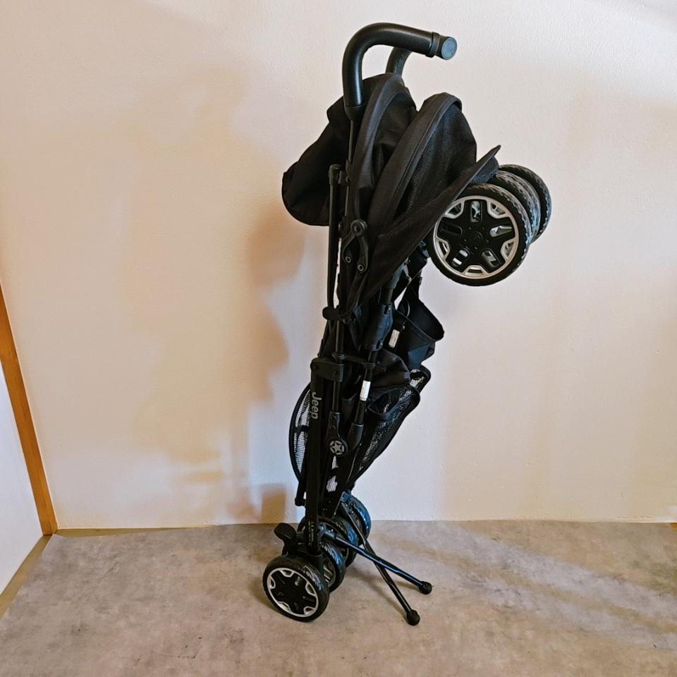 【極美品】2023年　ジープ　Jeep　ベビーカー　アドベンチャー　プラスBK