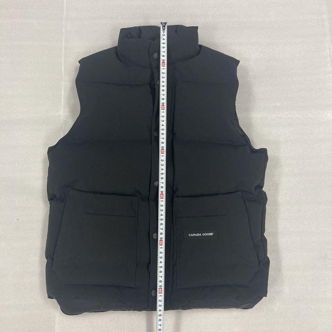 ダウンベスト カナダグース ダウンベストCANADA GOOSE WINDSOR 黒 ダウンベスト カナダグース ダウンベストCANADA GOOSE WINDSOR 黒