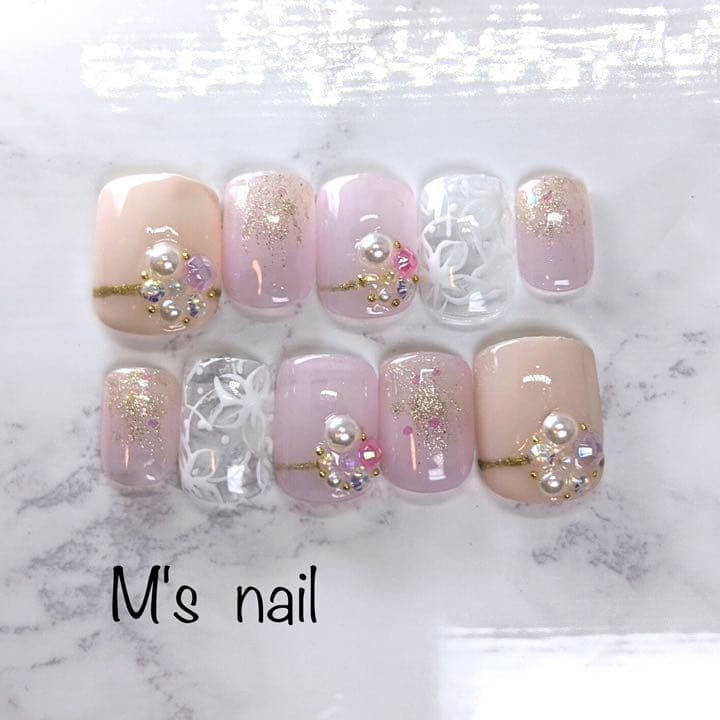 メルカリ レースフラワーオーダーチップ 結婚式ブライダルネイルチップつけ爪 ネイルチップ 付け爪 1 450 中古や未使用のフリマ