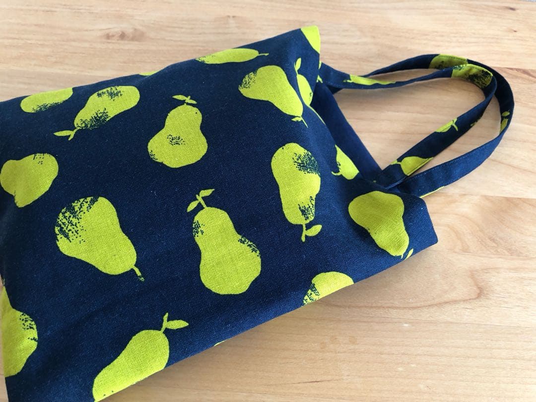 378.ラフランスの手さげ ネイビー