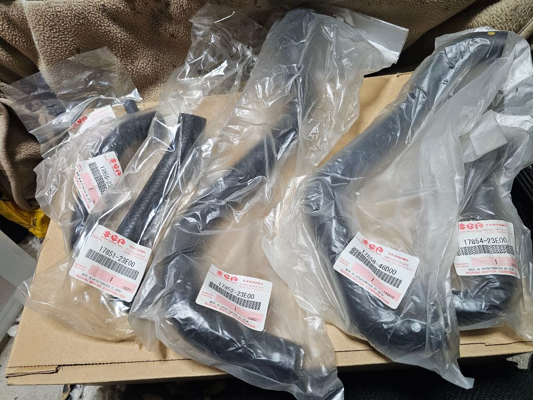 GK79A純正ラジエーターホースセット新品