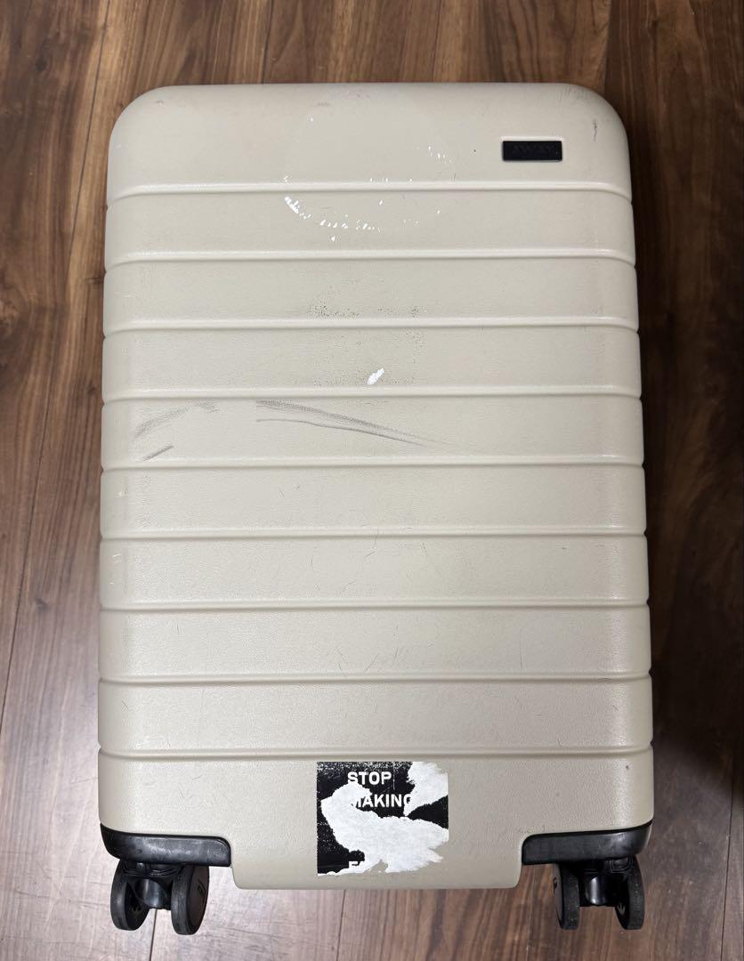 Away スーツケース The Carry-On CLOUDGREY ベージュ