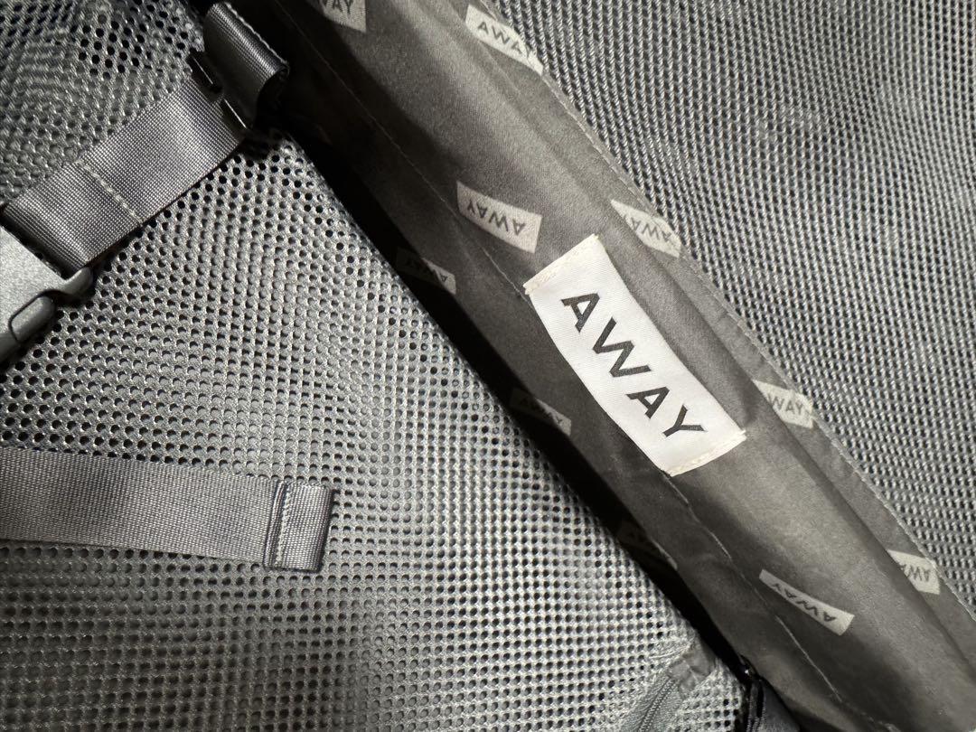Away スーツケース The Carry-On CLOUDGREY ベージュ