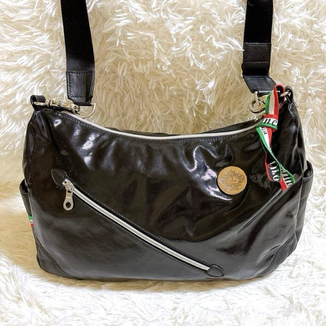 Orobianco オロビアンコ ショルダーバッグ　ロゴ　黒　ブラック