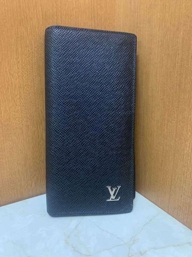 新品同様 ルイヴィトン ポルトフォイユ・ブラザ タイガ 長財布