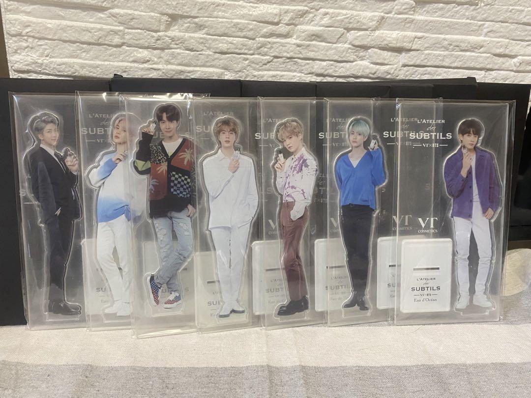 VT×BTS 香水 アクリルスタンド セット - メルカリ
