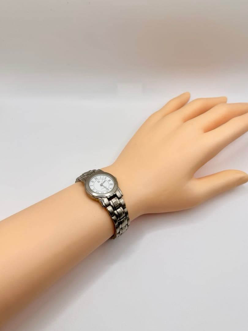 GIVENCHY ジバンシイ 2189 QZ ホワイト文字盤時計