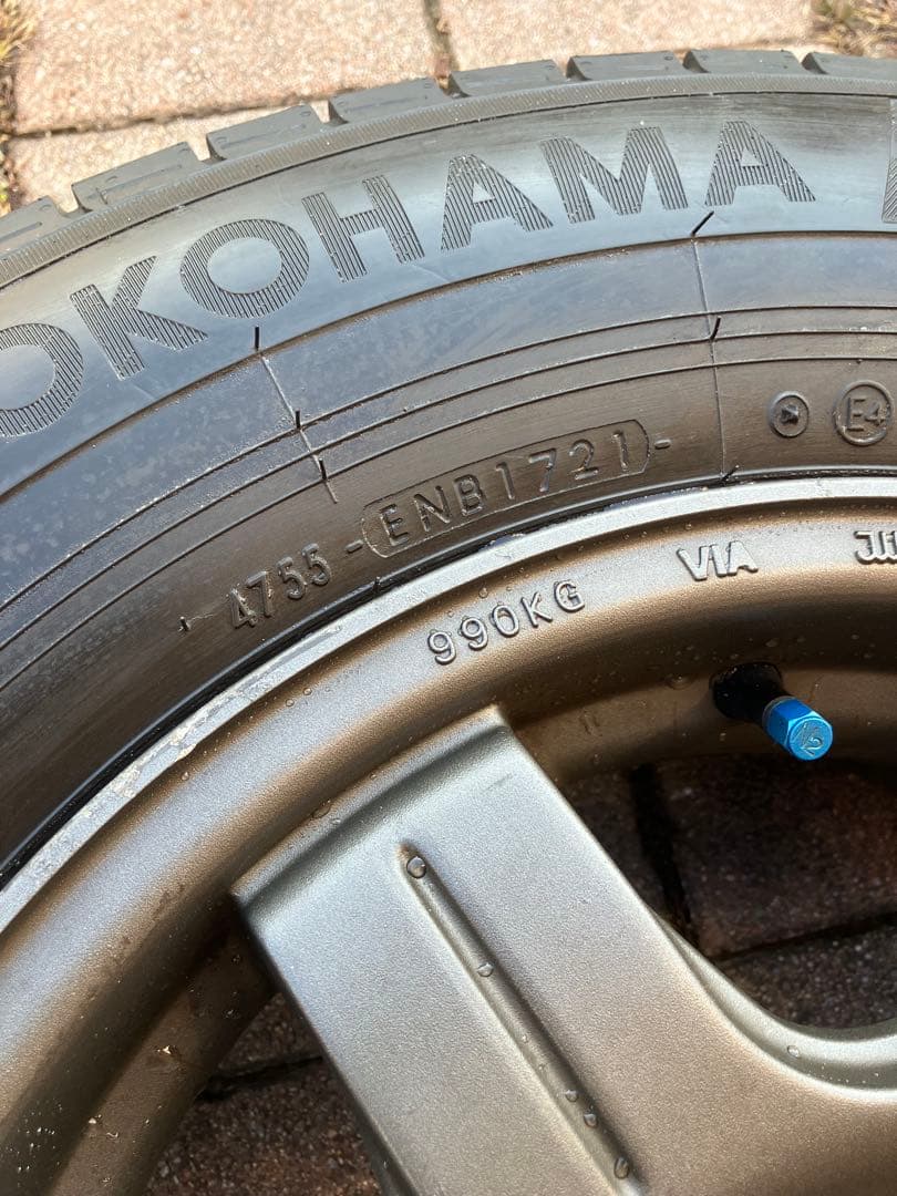 【格安】ハイエース 15インチタイヤ・ホイールセット 【格安】ハイエース 15インチタイヤ・ホイールセット