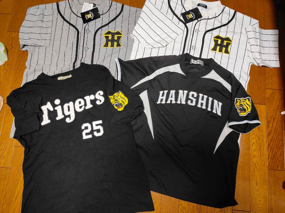 阪神タイガース ユニフォーム　レインボー　O 阪神タイガース カラーレプリカユニフォーム XOサイズ
