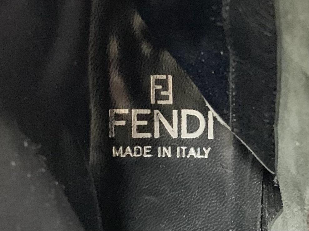 希少 美品 フェンディウール レザー ズッカ FF ショートブーツ ヒール 35