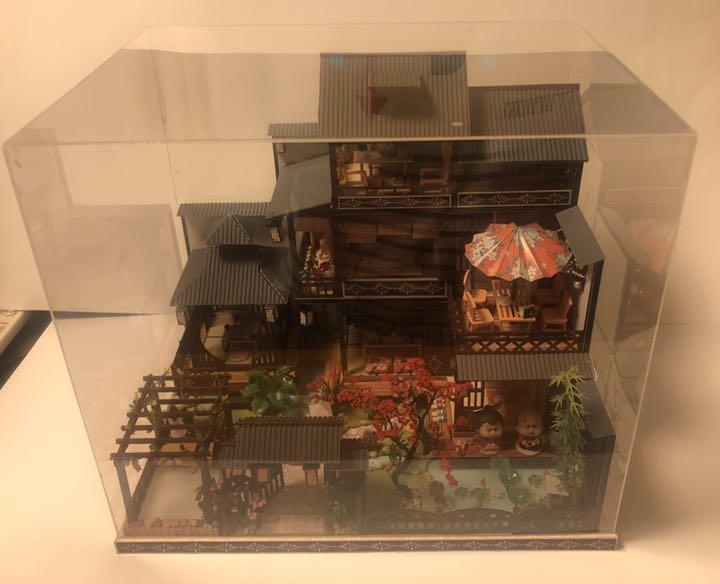 ドールハウス ミニチュア 老舗旅館 3階建 完成品 オルゴール ケース付き