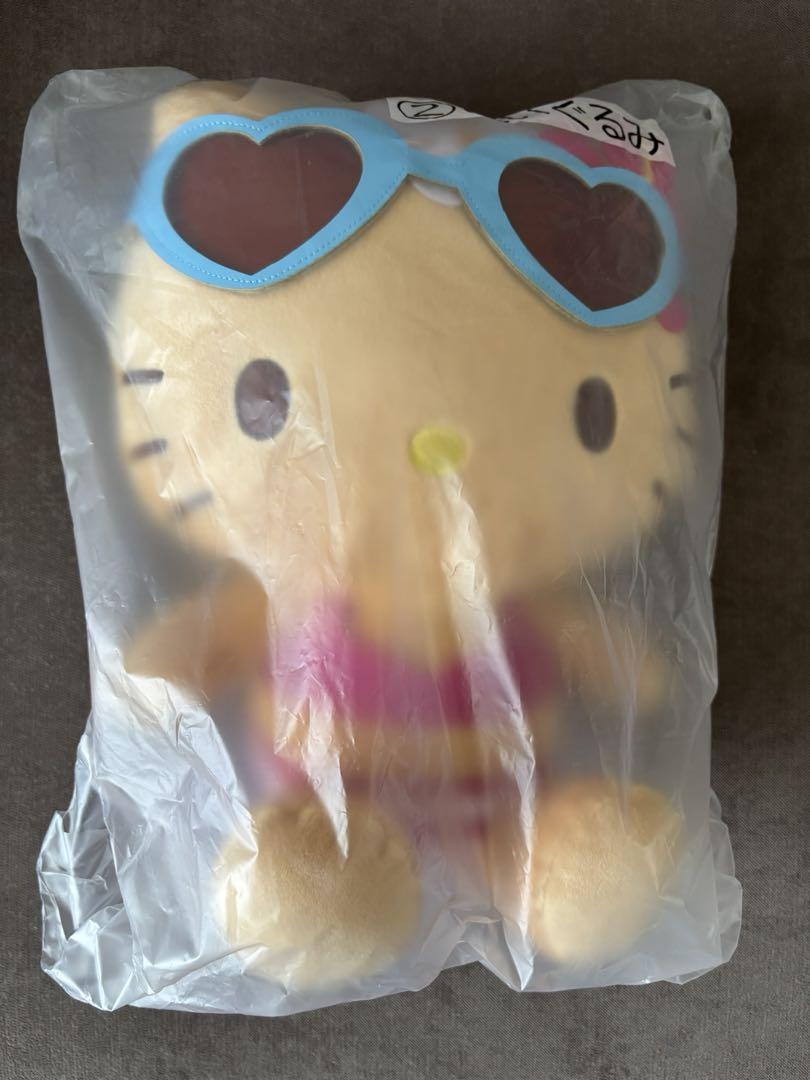 ハローキティ サングラスのぬいぐるみ（2等） - メルカリ