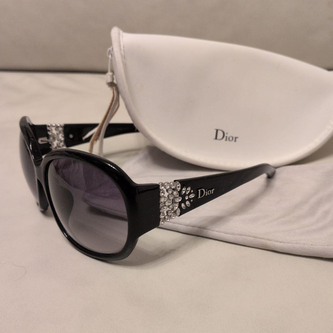 Dior☆ブラックサングラス レディース 箱 保存ケース一式 美品 NEW DIOR MEDIUM BLACK HARD SUNGLASSES CASE WITH CLOTH