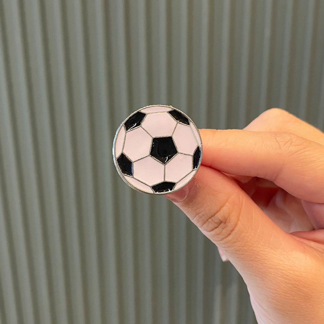 グランドホールセール サッカーボール サッカーグッズ フットサル サッカー ピンバッチ アクセサリー
