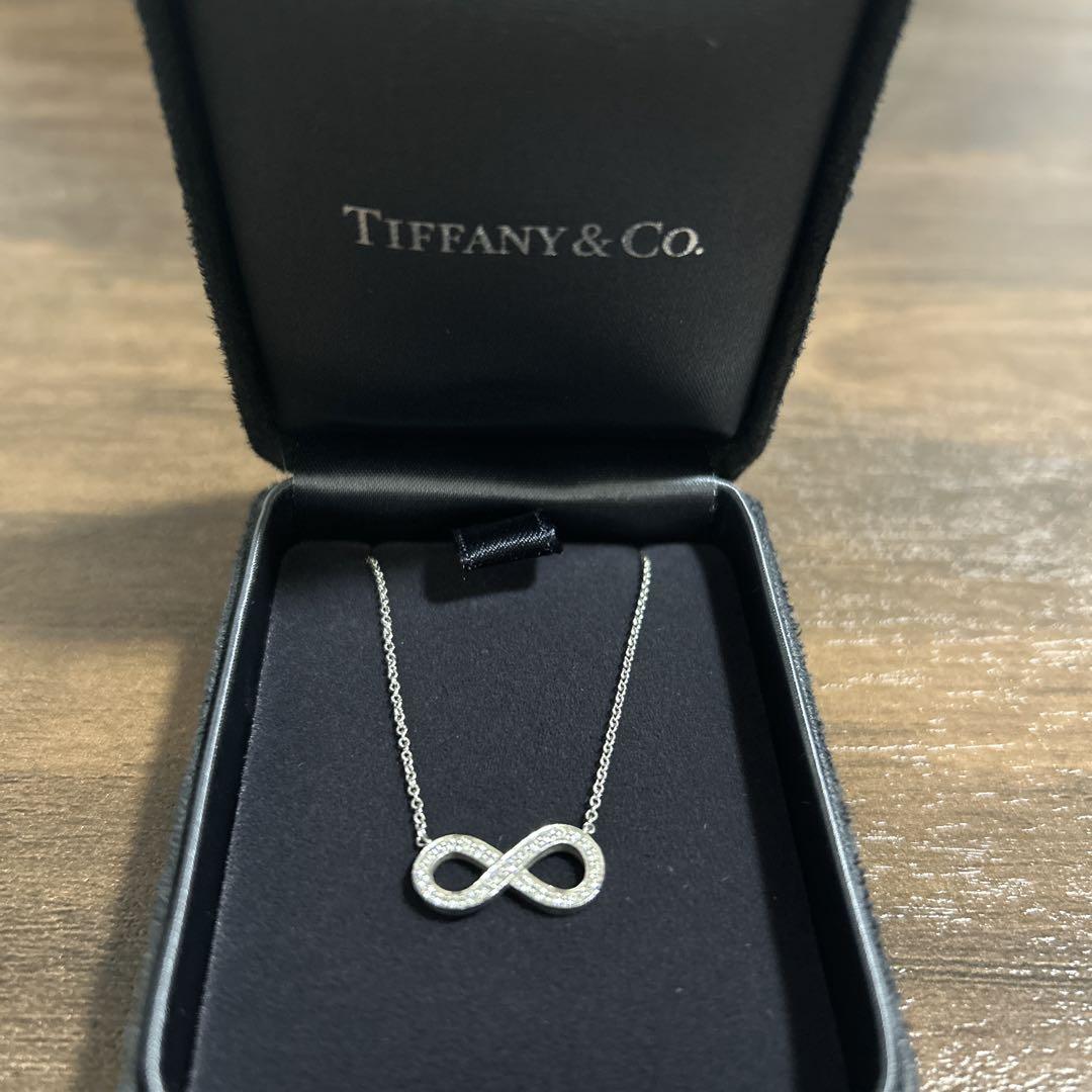 Tiffany インフィニティネックレスPT 950 ×ダイヤ 0.10ct