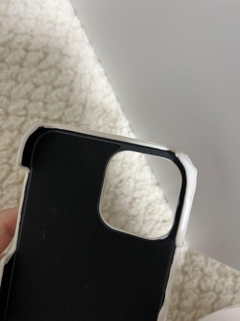 CHANEL スマホケース iPhone12 ホワイト　iPhoneケース