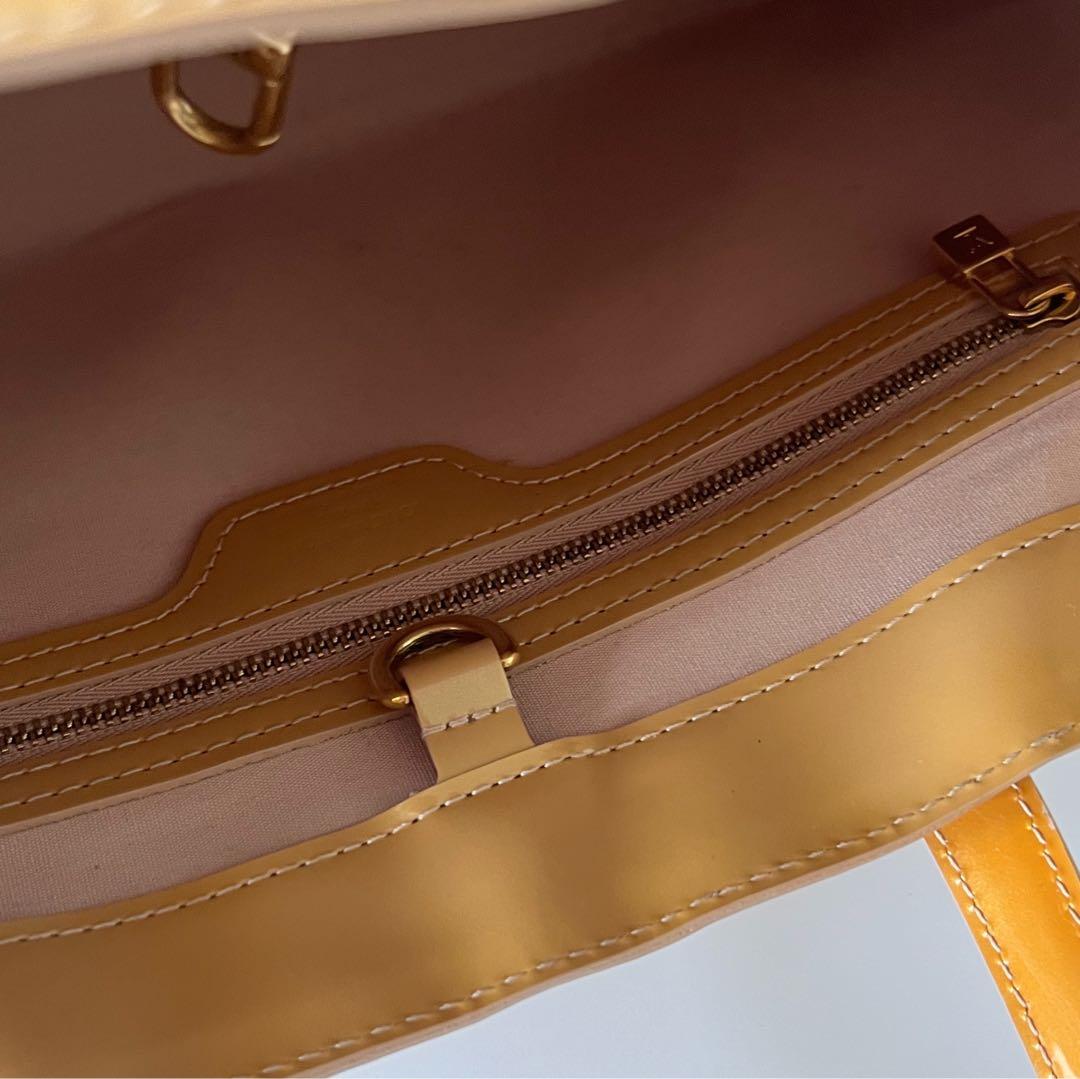 LOUIS VUITTON ルイヴィトン ウィルシャー PM LOUIS VUITTON ルイヴィトン ウィルシャー PM