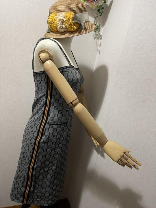 大きいサイズ FFロゴワンピース 42サイズ FENDI フェンディ