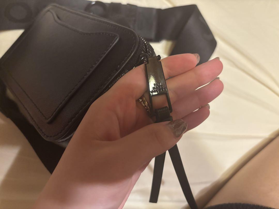 MARC JACOBS ブラック ショルダーバッグ