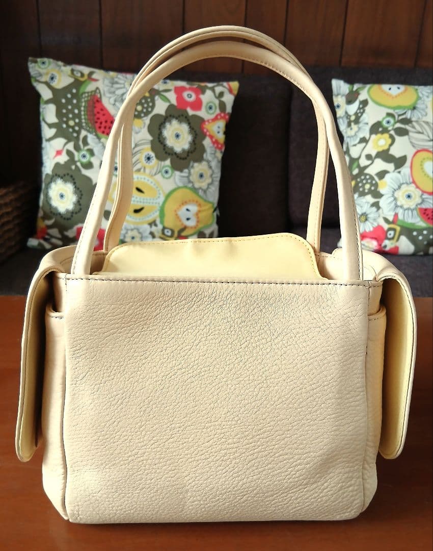 キタムラ　ハンドバッグ　犬/ワンちゃん