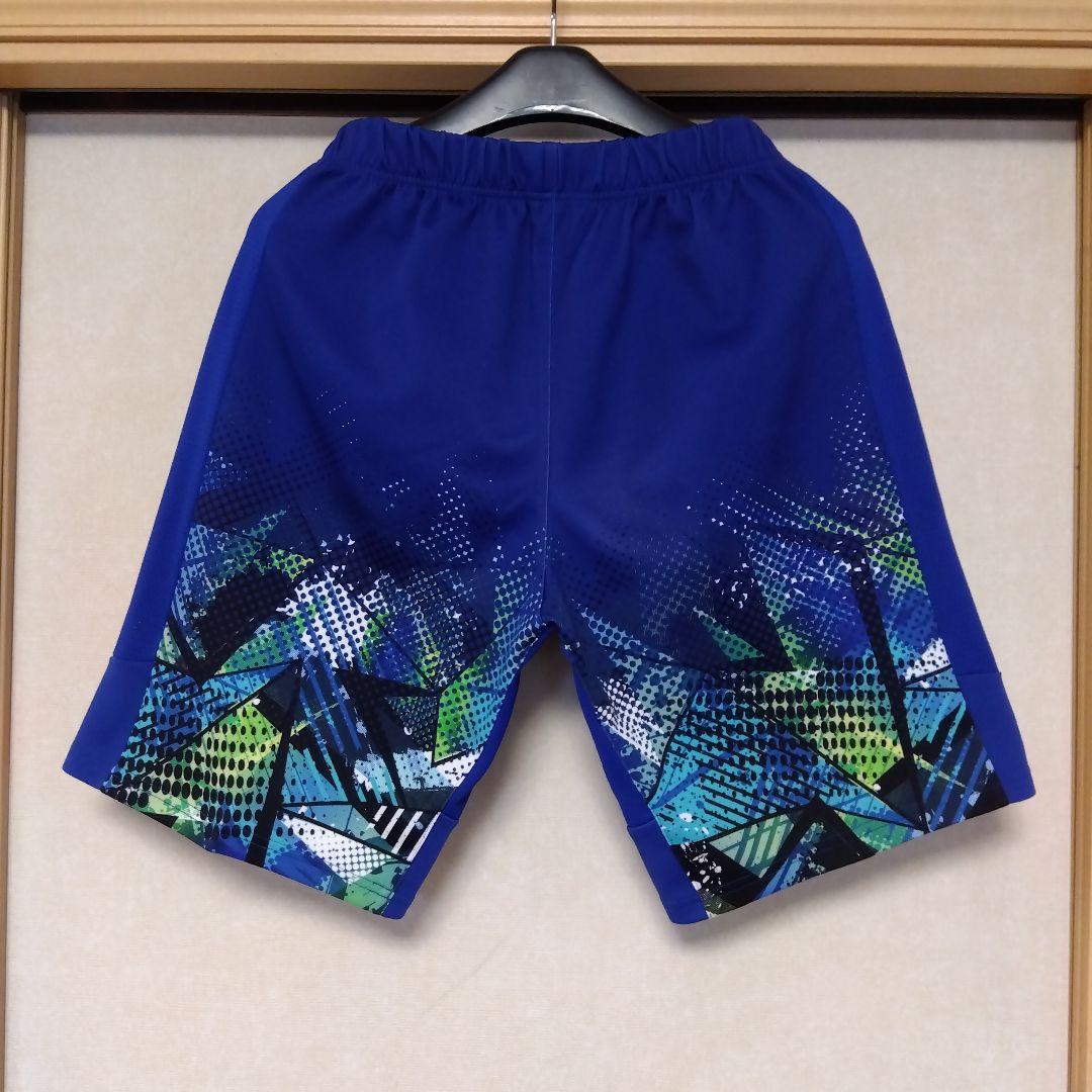 美品✨ ⑩ YONEX ハーフパンツ／ベリークール／ユニ L