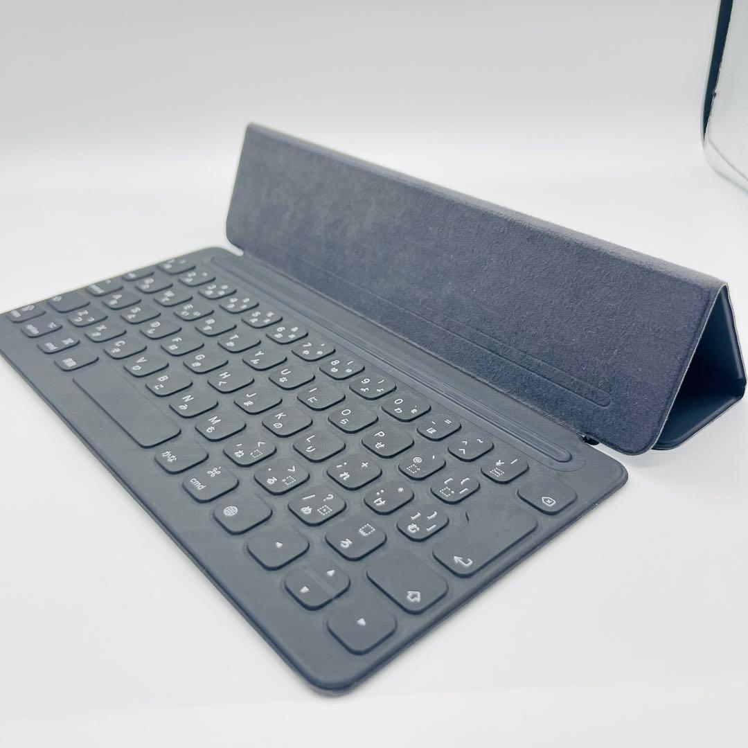 美品　A1829 Apple