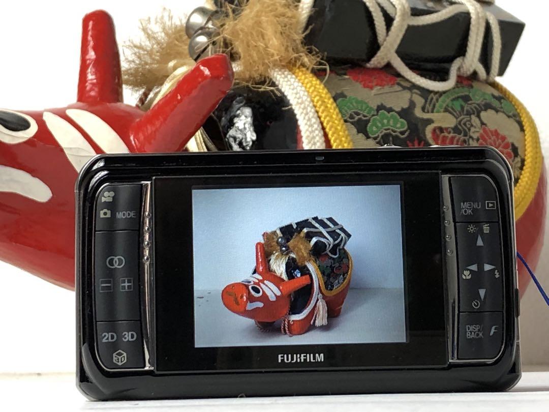 Amazon.com : Fuji FinePix W1 Dual 10MP Real 3D Digital