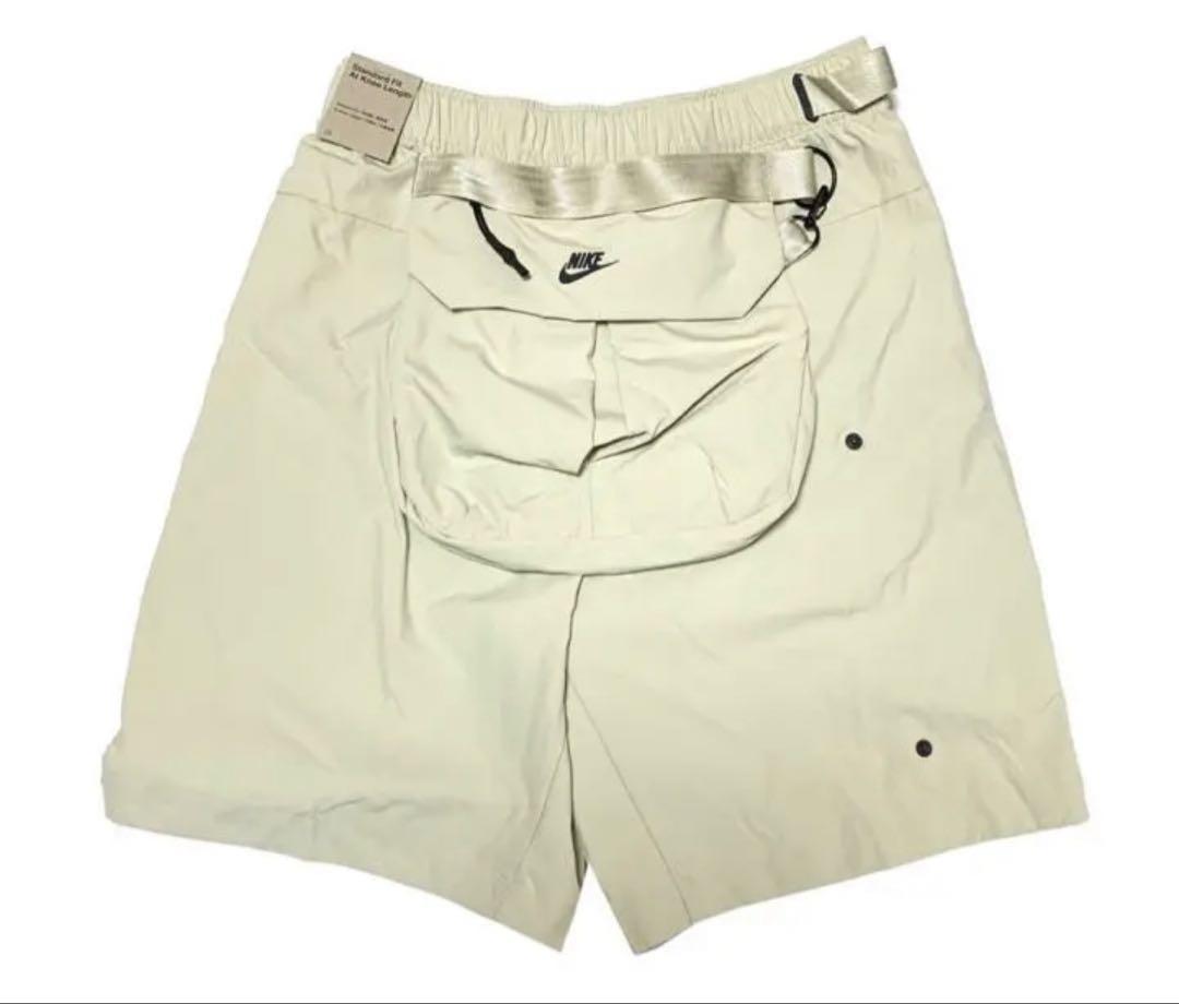 ナイキ スポーツウェア テック パック カーゴ ショート パンツ　XLサイズ