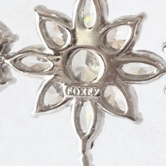 FOXEY ◇フォクシー クロス ラインストーン ネックレス