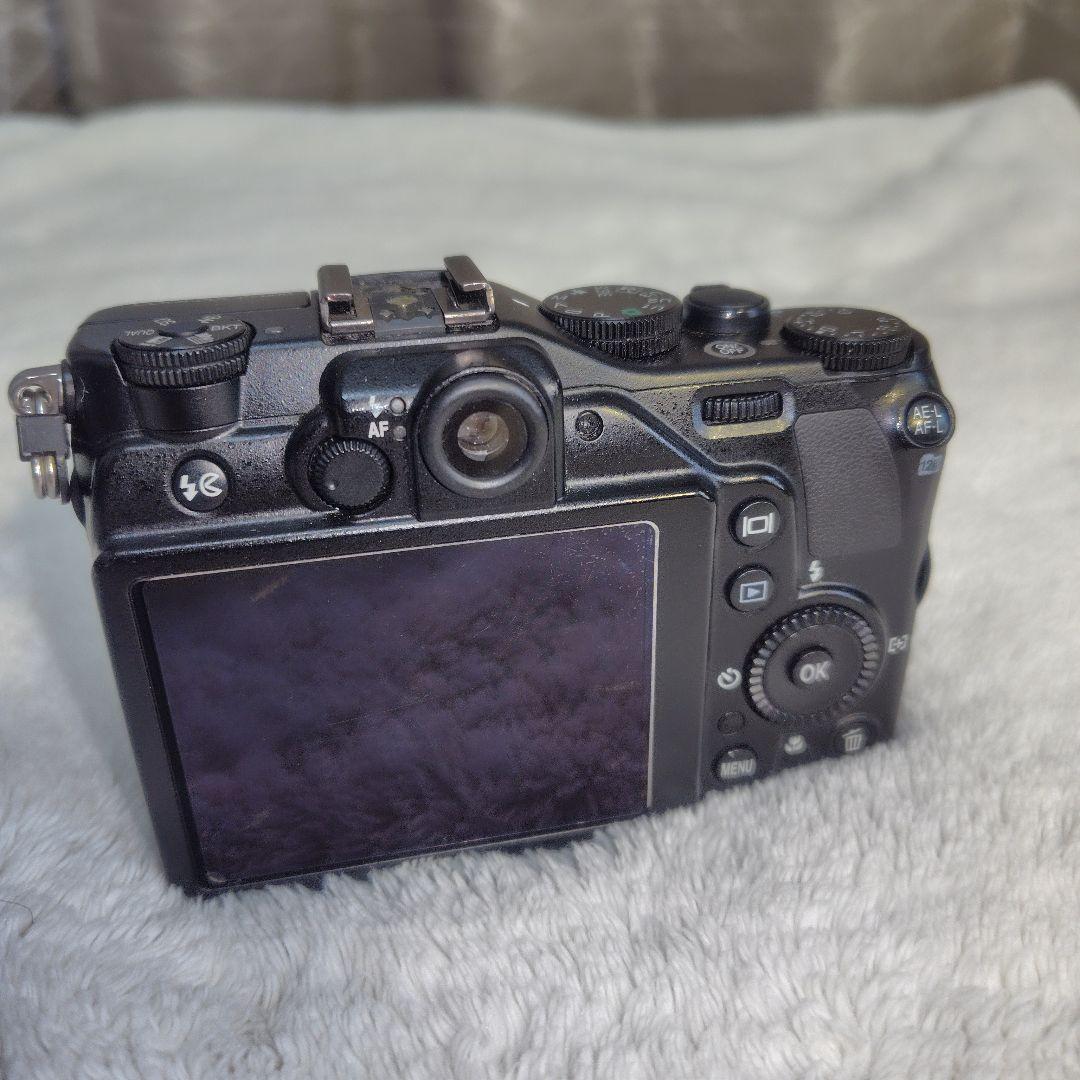 美品　ニコン NIKON COOLPIX P7000 コンパクトデジタルカメラ