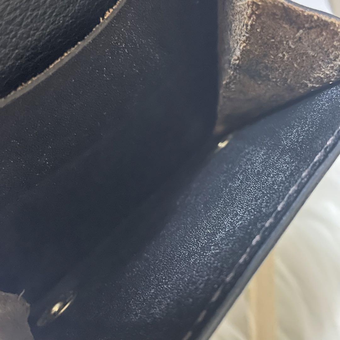 折り財布