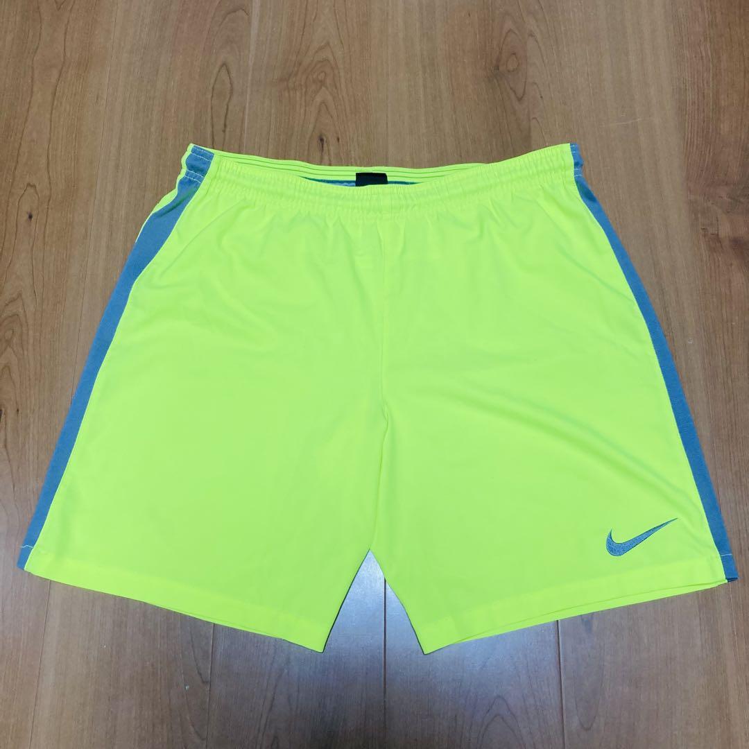 NIKE ナイキ ハーフパンツXL❶ショートパンツ 黄色 - メルカリ