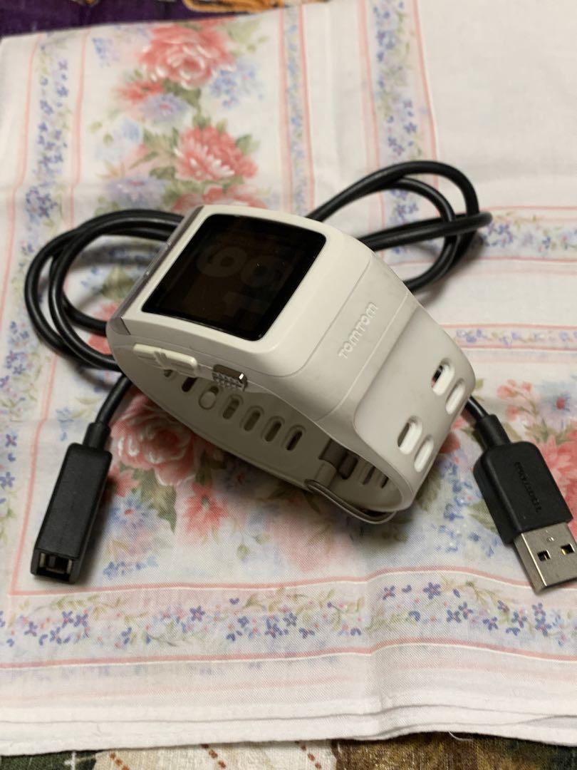腕時計　NIKEスポーツウォッチ　型式：0069　完動品USB充電式5V