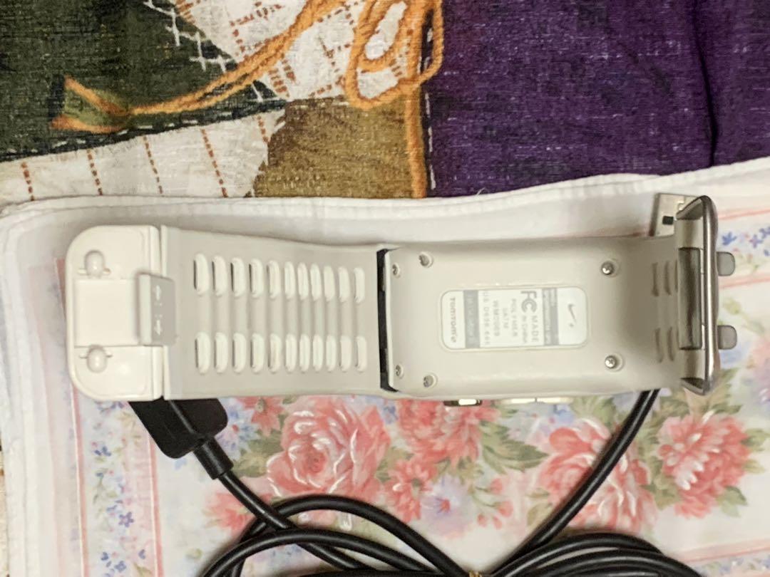 腕時計　NIKEスポーツウォッチ　型式：0069　完動品USB充電式5V