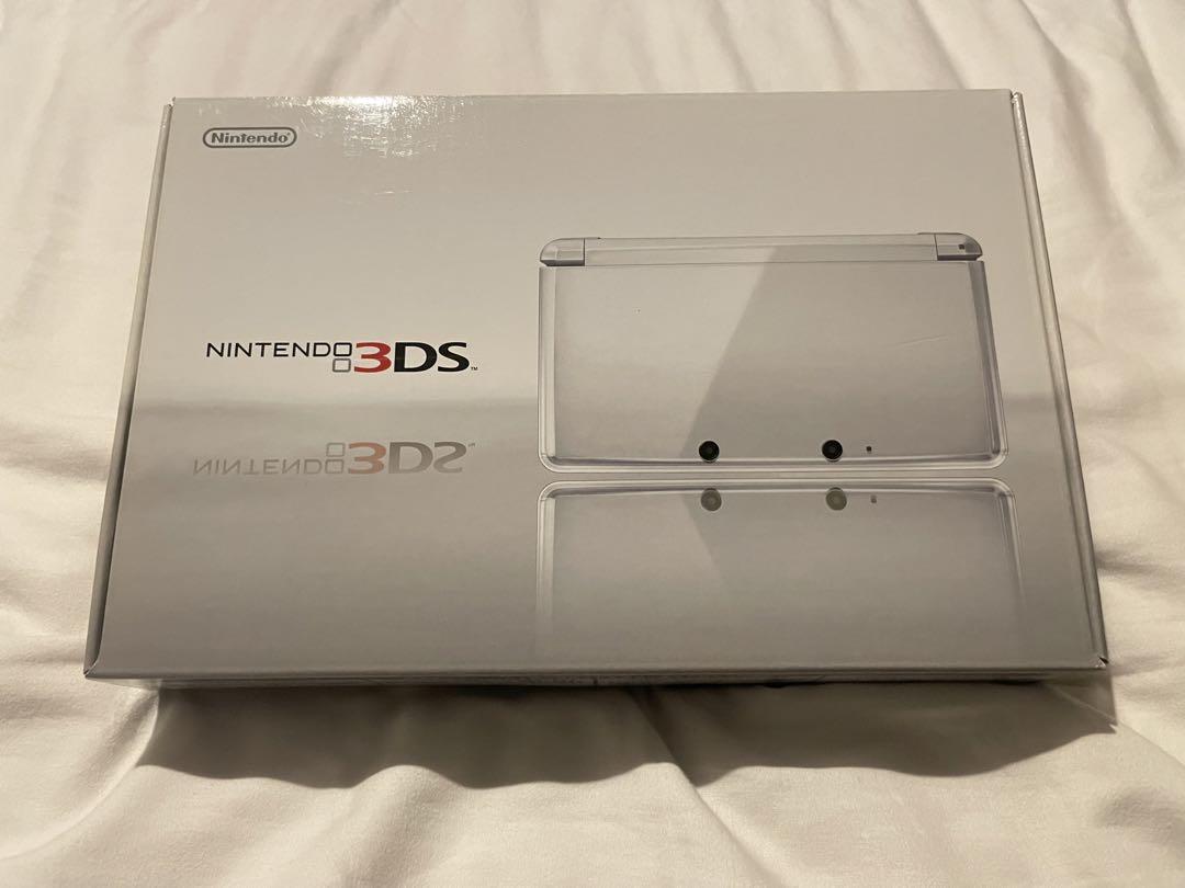ニンテンドー3DS アイスホワイト 新品
