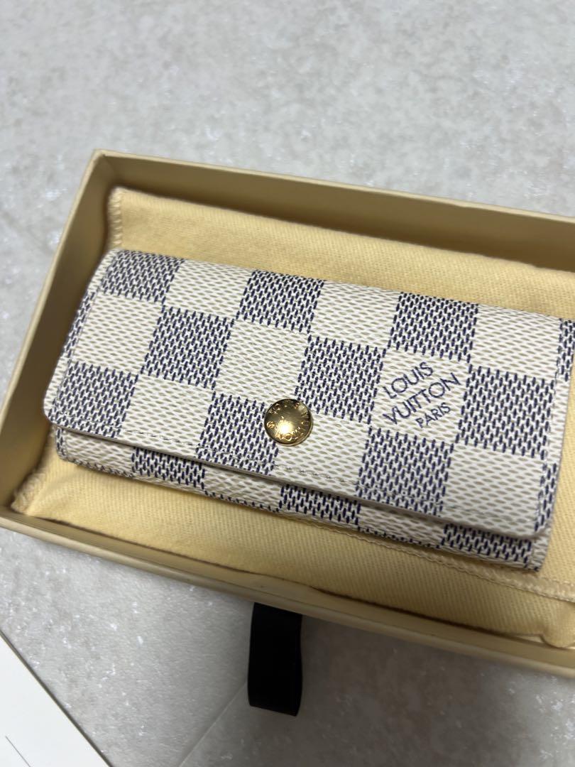 VUITTON