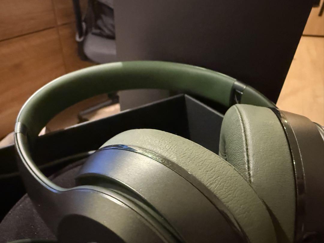 ヘッドホン Beats Solo 2  Edition Hunter Green